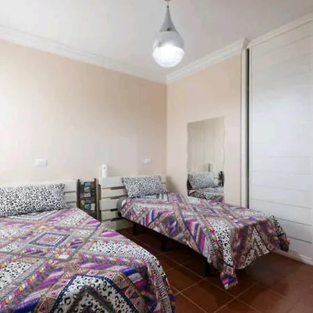 Sky House Apartment *